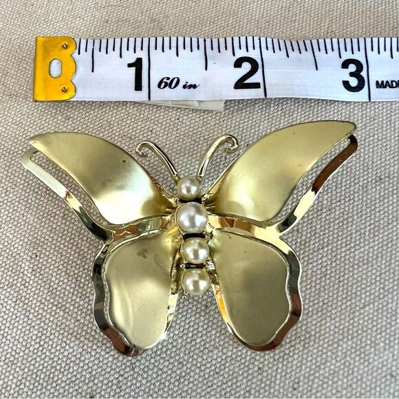 Vintage Rare Duo Butterfly Brooch Set Gold Tone Faux Pearl Accent - Picture 11 of 12